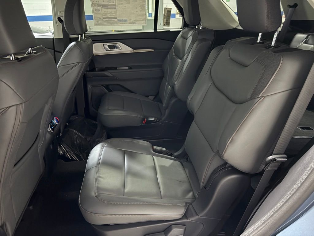 New 2026 Ford Explorer Active w/ Active Comfort Package image 21