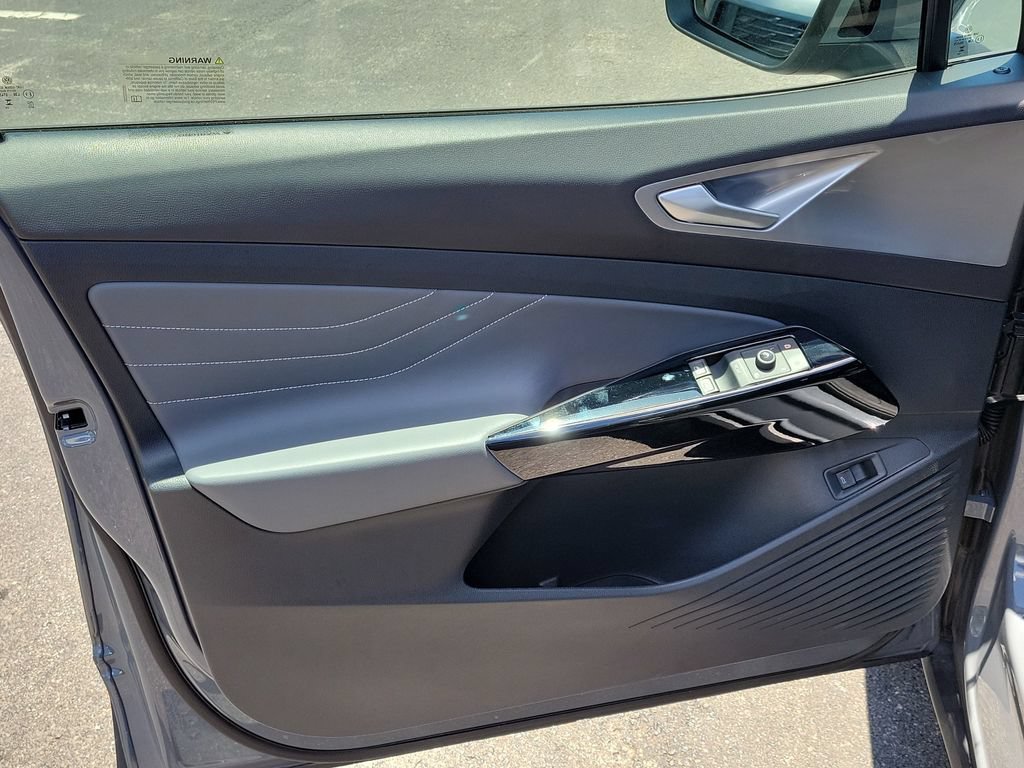 Certified 2024 Volkswagen ID.4 S RWD image 17