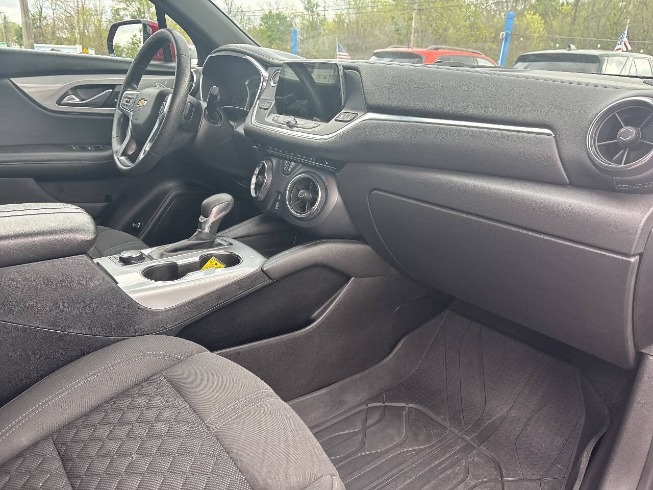 Used 2022 Chevrolet Blazer LT FWD image 19