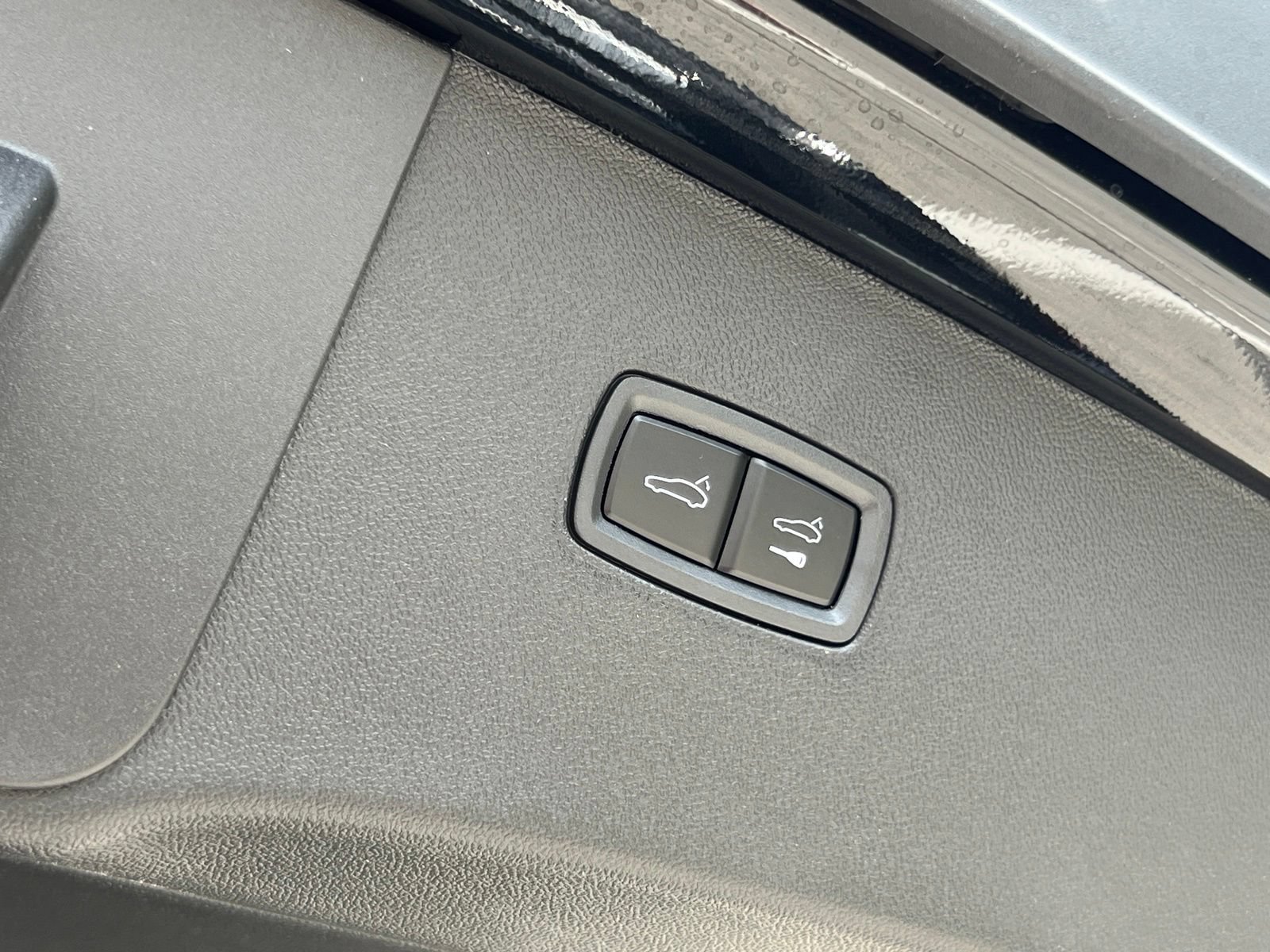 New 2026 Porsche Cayenne Coupe AWD/4WD image 22