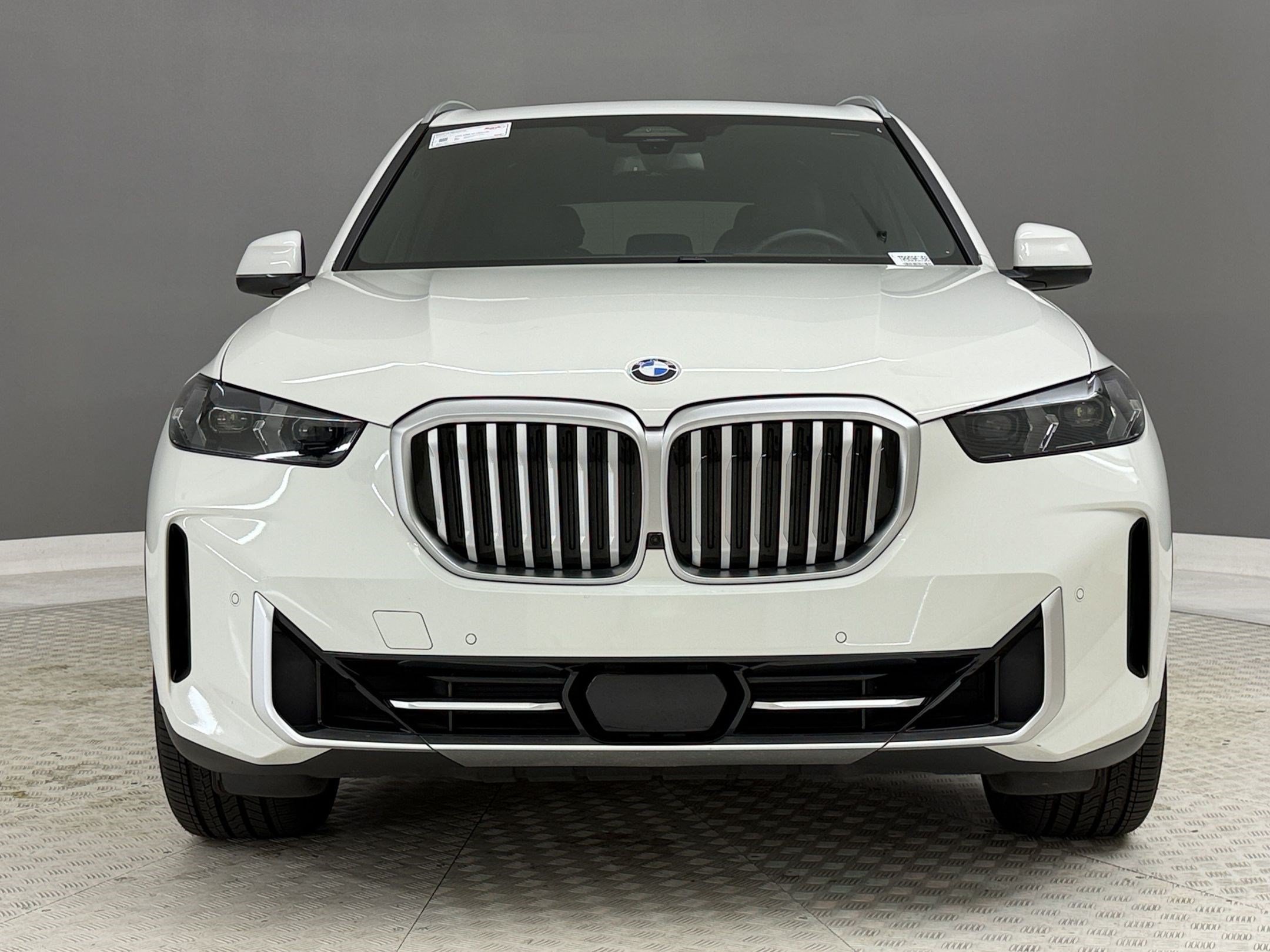 Used 2024 BMW X5 sDrive40i w/ Parking Assistance Package RWD image 6