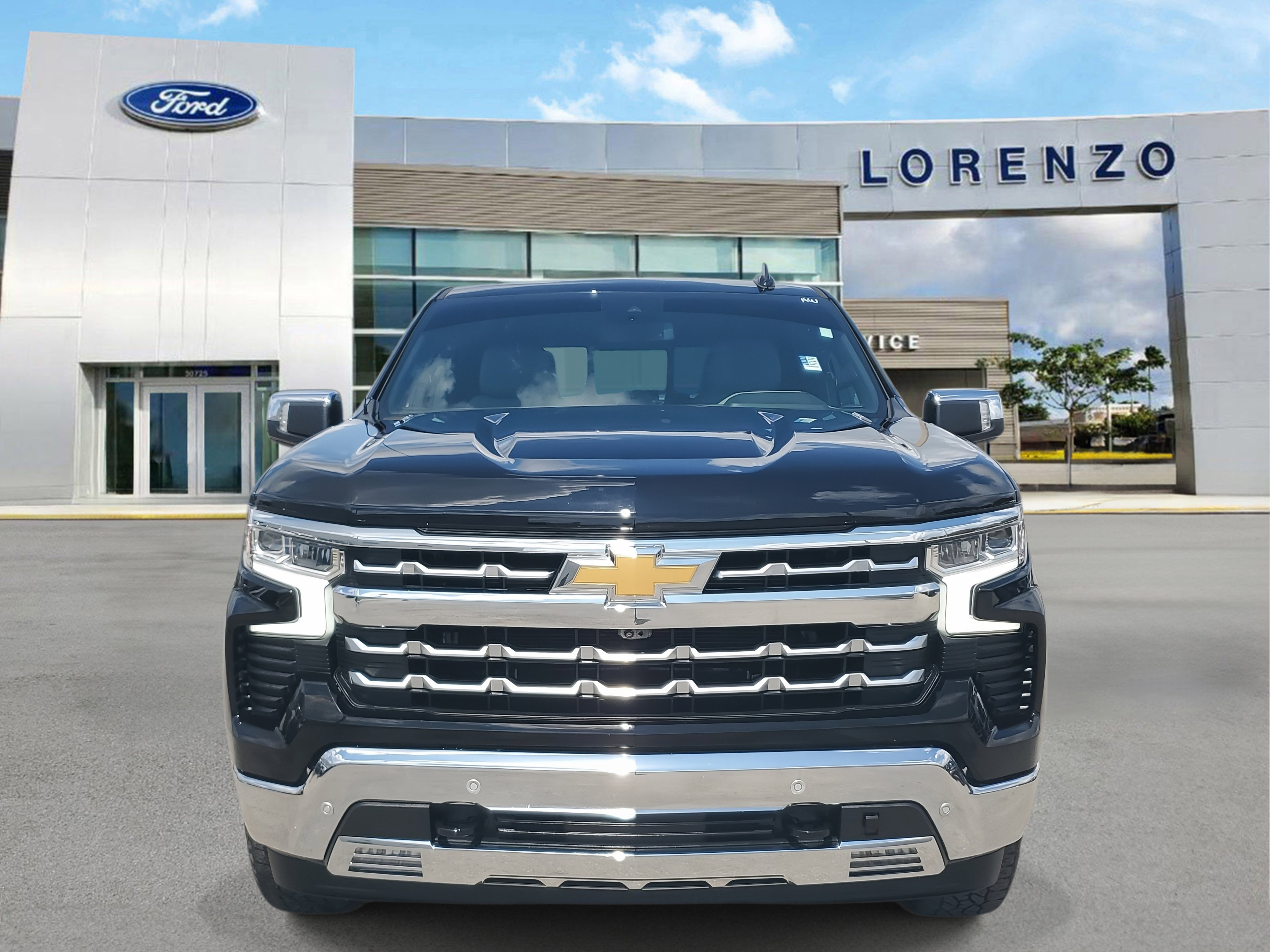 Used 2024 Chevrolet Silverado 1500 LTZ video 2