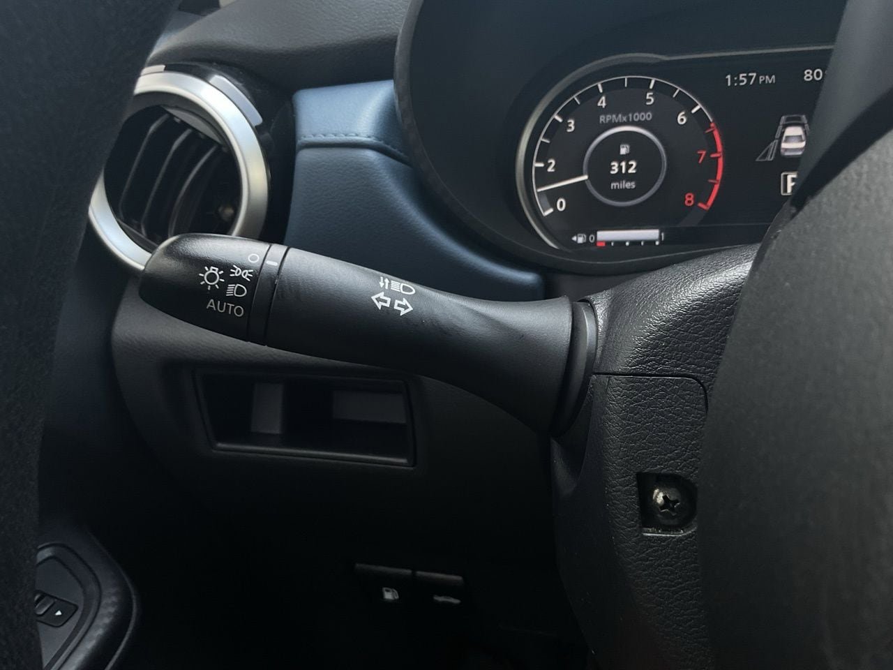 Used 2025 Nissan Versa SV FWD image 32