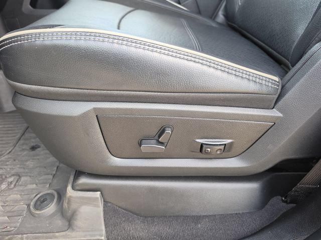 Used 2024 RAM 3500 Laramie AWD/4WD image 16