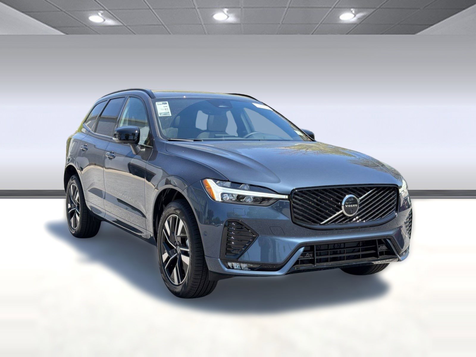 New 2026 Volvo XC60 B5 Plus w/ Climate Package AWD/4WD image 7