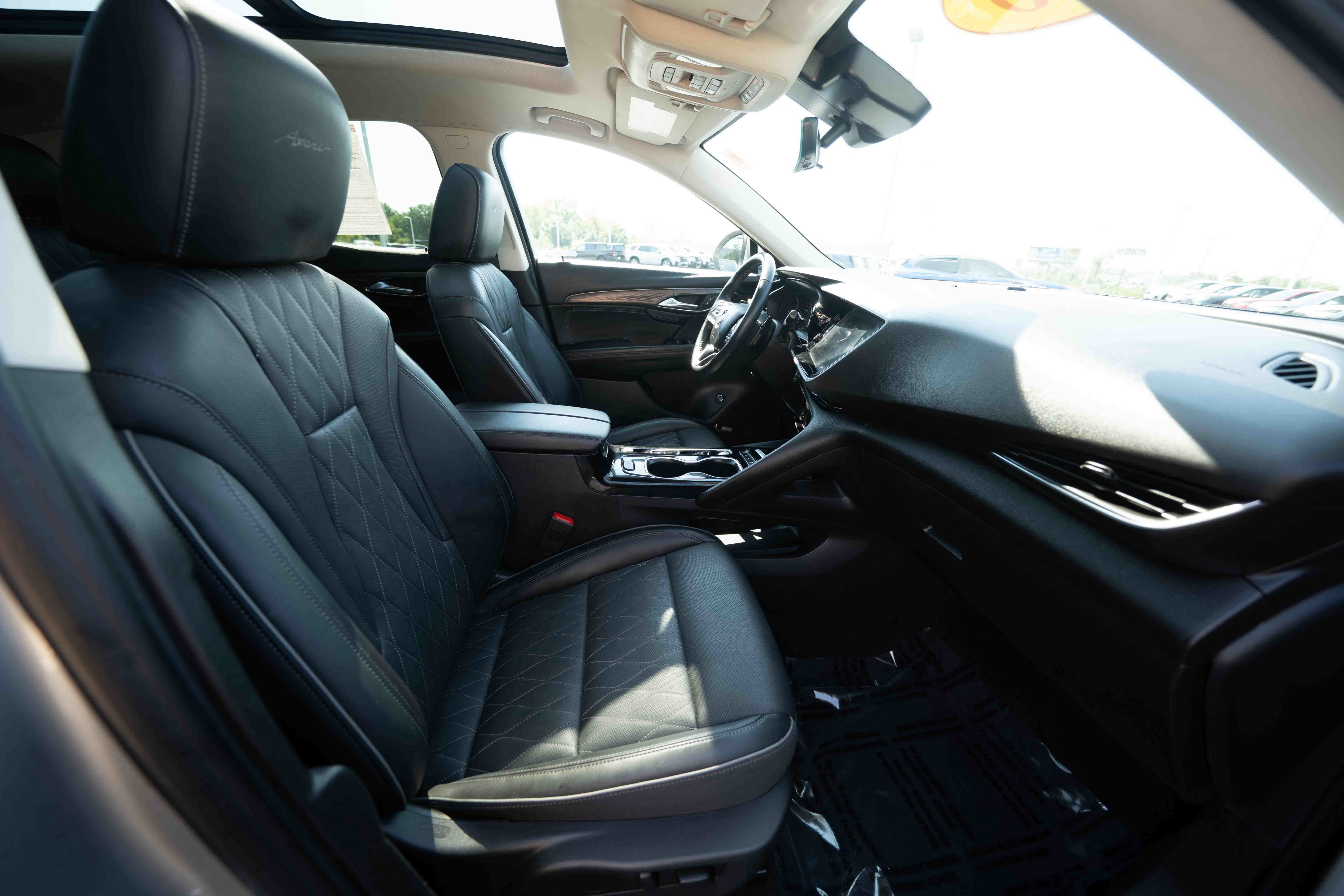 Used 2023 Buick Envision Avenir AWD/4WD image 27