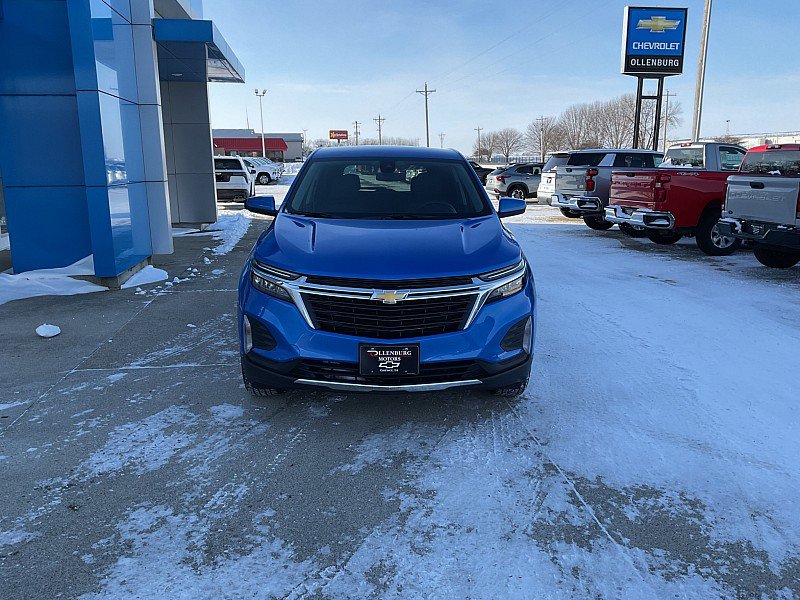 Used 2024 Chevrolet Equinox LT image 3