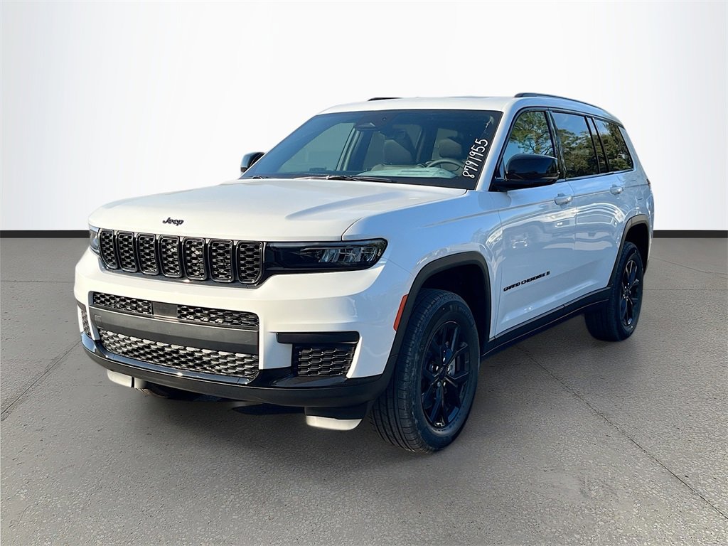 New 2025 Jeep Grand Cherokee L Altitude image 3