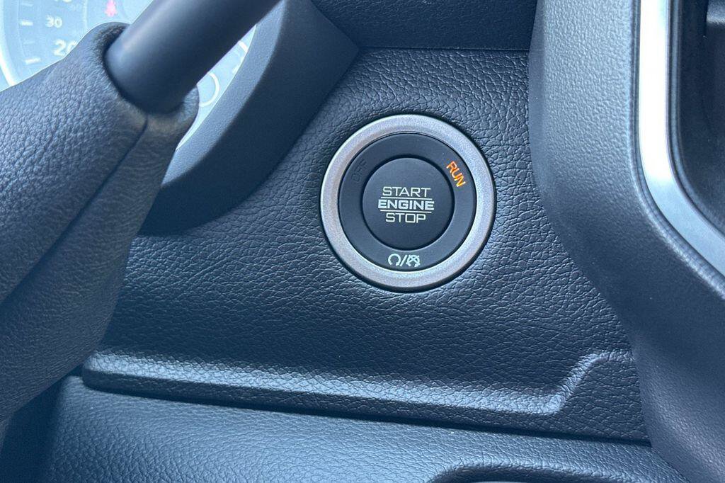 New 2026 RAM 2500 Big Horn AWD/4WD image 22