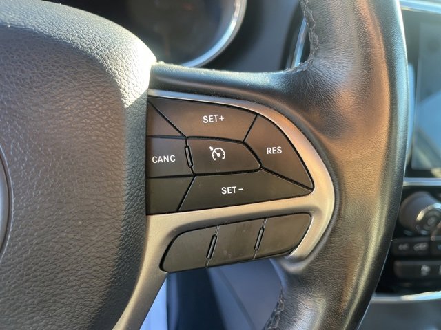 Used 2020 Jeep Grand Cherokee Altitude image 16