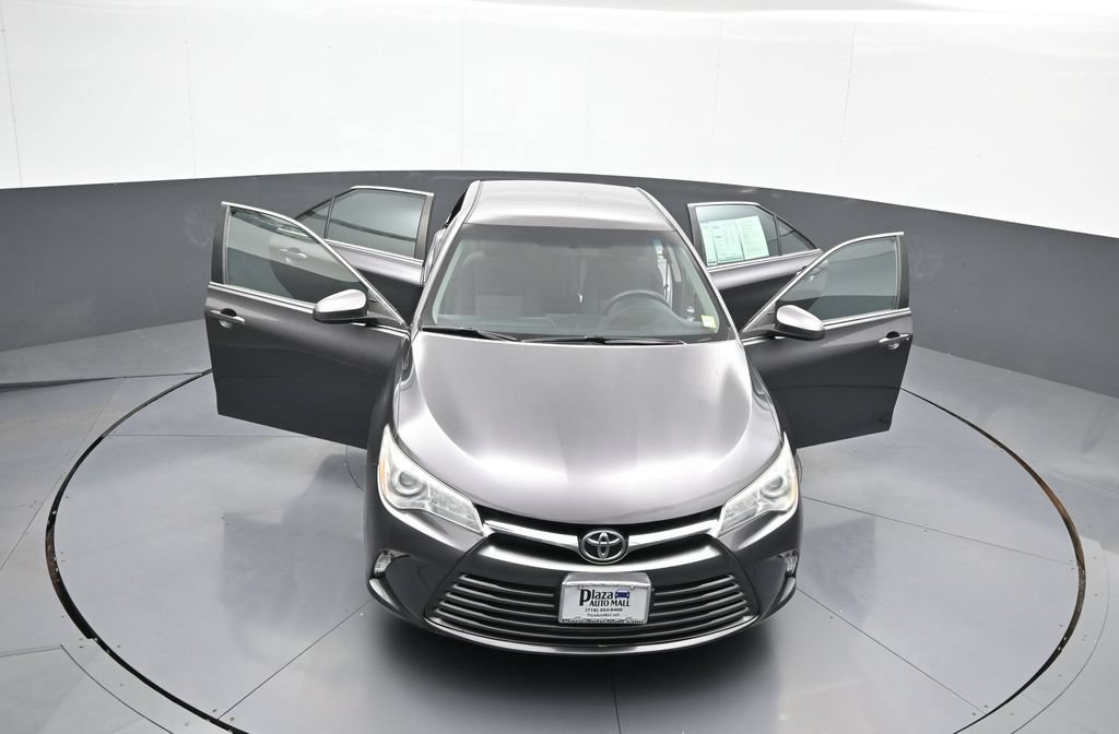 Used 2016 Toyota Camry LE FWD image 45