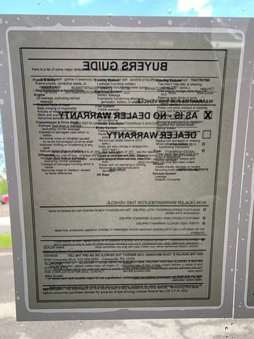 Used 2015 Chrysler Town & Country Touring FWD image 32