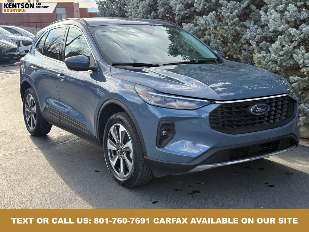 Used 2025 Ford Escape Platinum image 11