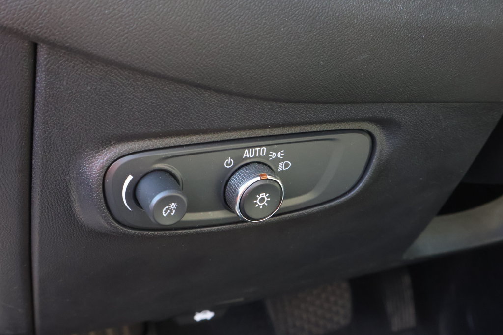 Used 2024 Chevrolet Equinox LS w/ LS Convenience Package FWD image 15