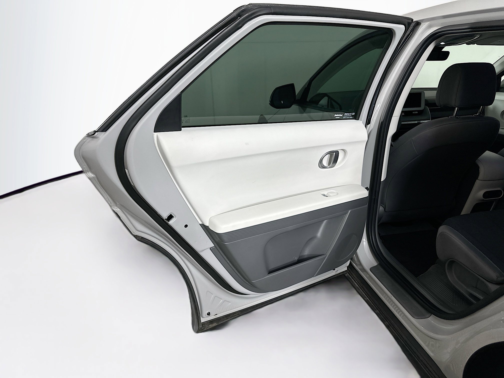 Used 2024 Hyundai Ioniq 5 SEL RWD image 26