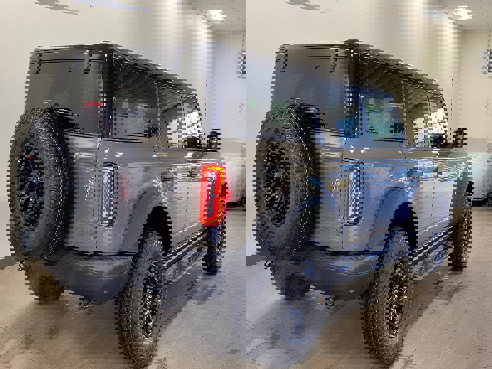 New 2026 Ford Bronco Badlands image 7