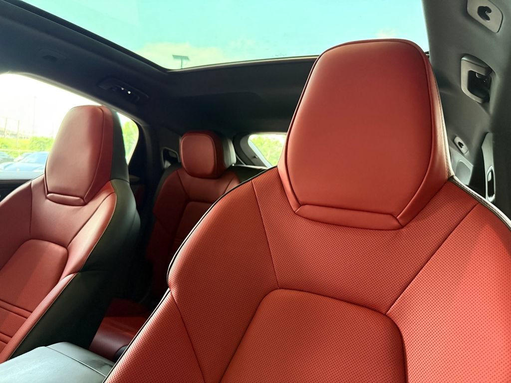 New 2026 Porsche Cayenne S AWD/4WD image 5