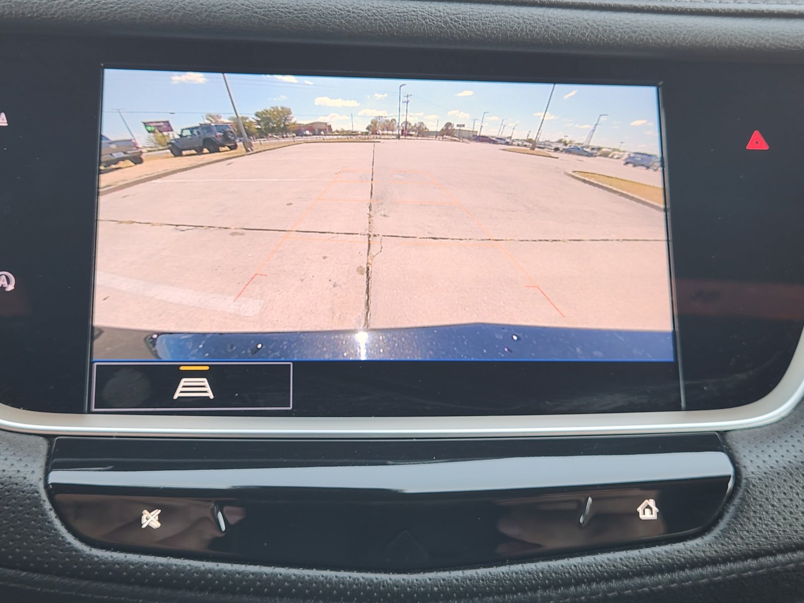 Used 2022 Cadillac XT5 Premium Luxury w/ LPO, Floor Liner Package AWD/4WD image 18