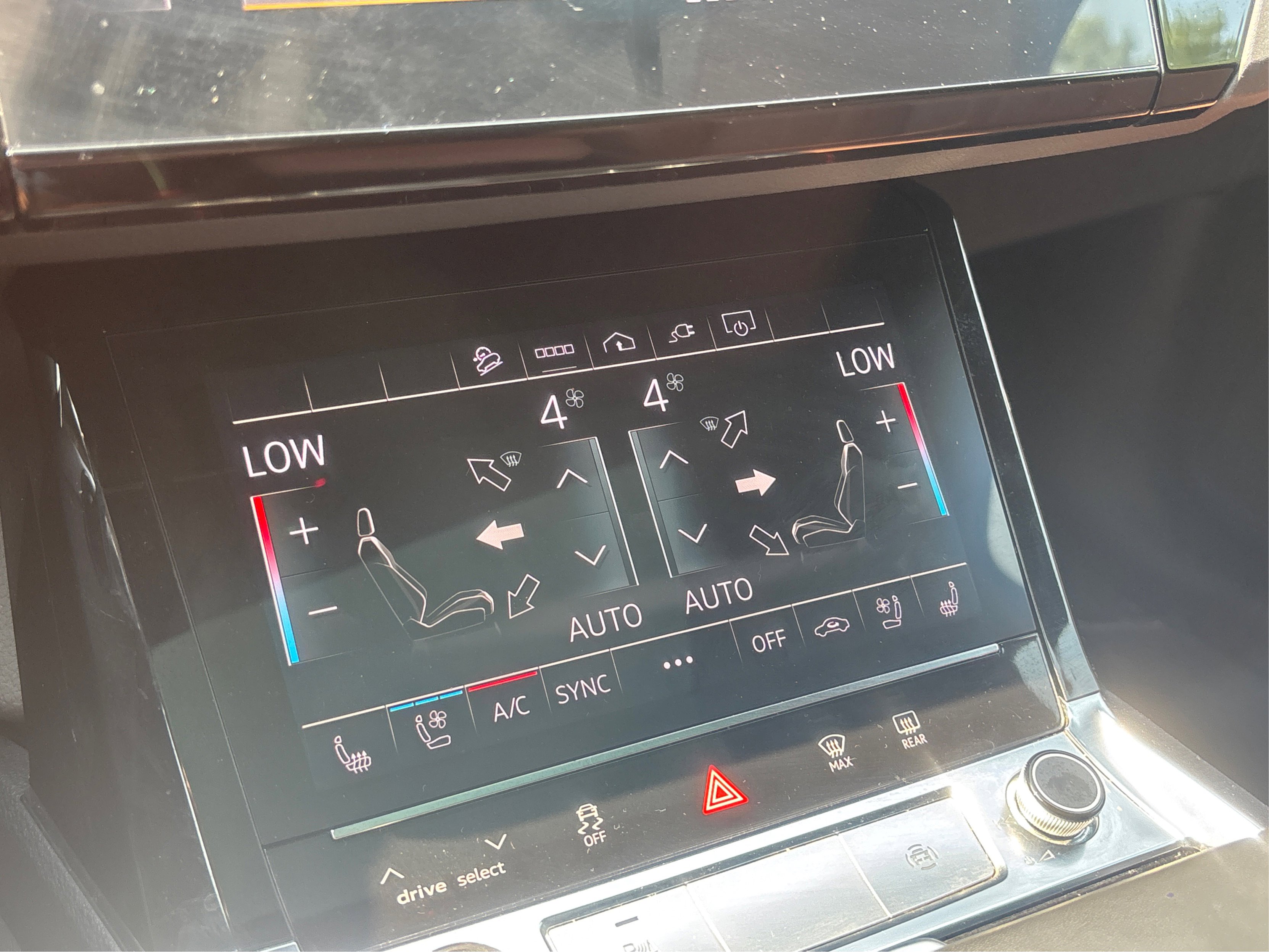 Used 2024 Audi Q8 e-tron Premium Plus w/ Premium Plus Package image 46