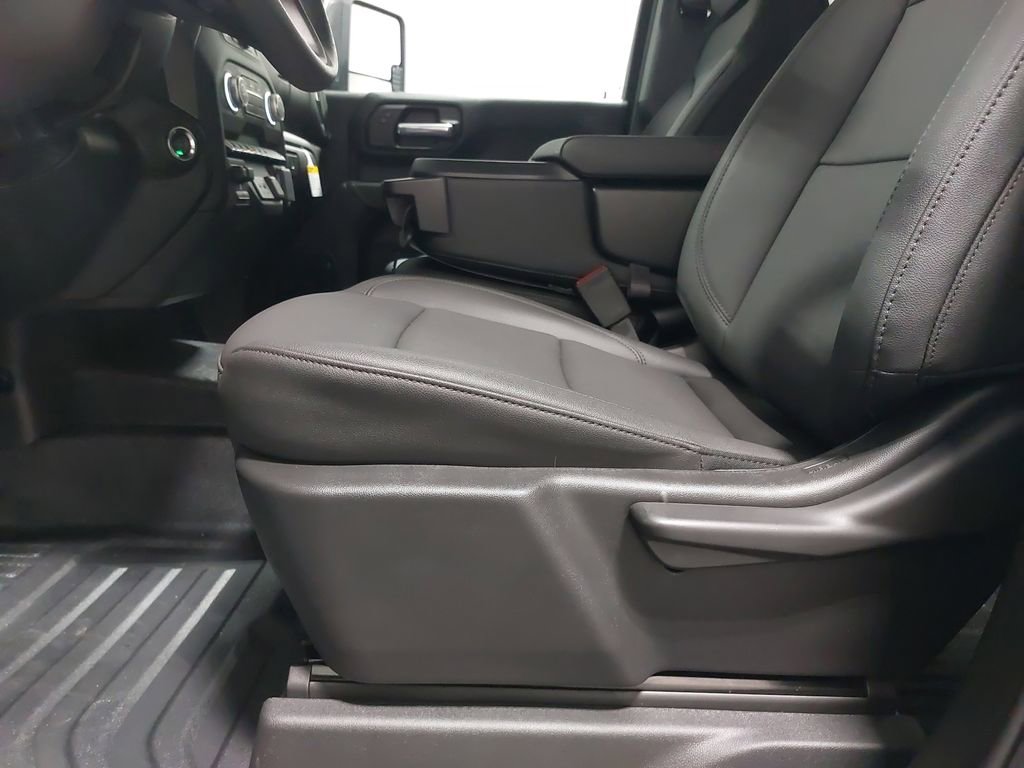 New 2026 GMC Sierra 3500 Pro w/ Convenience Package image 28
