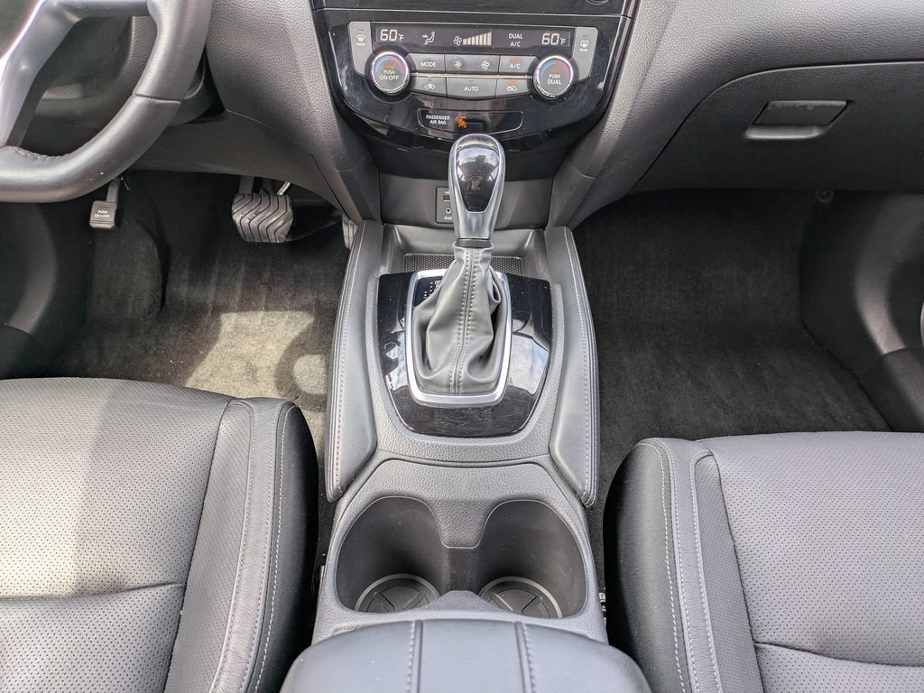 Used 2018 Nissan Rogue Sport SL w/ SL Premium Package FWD image 20