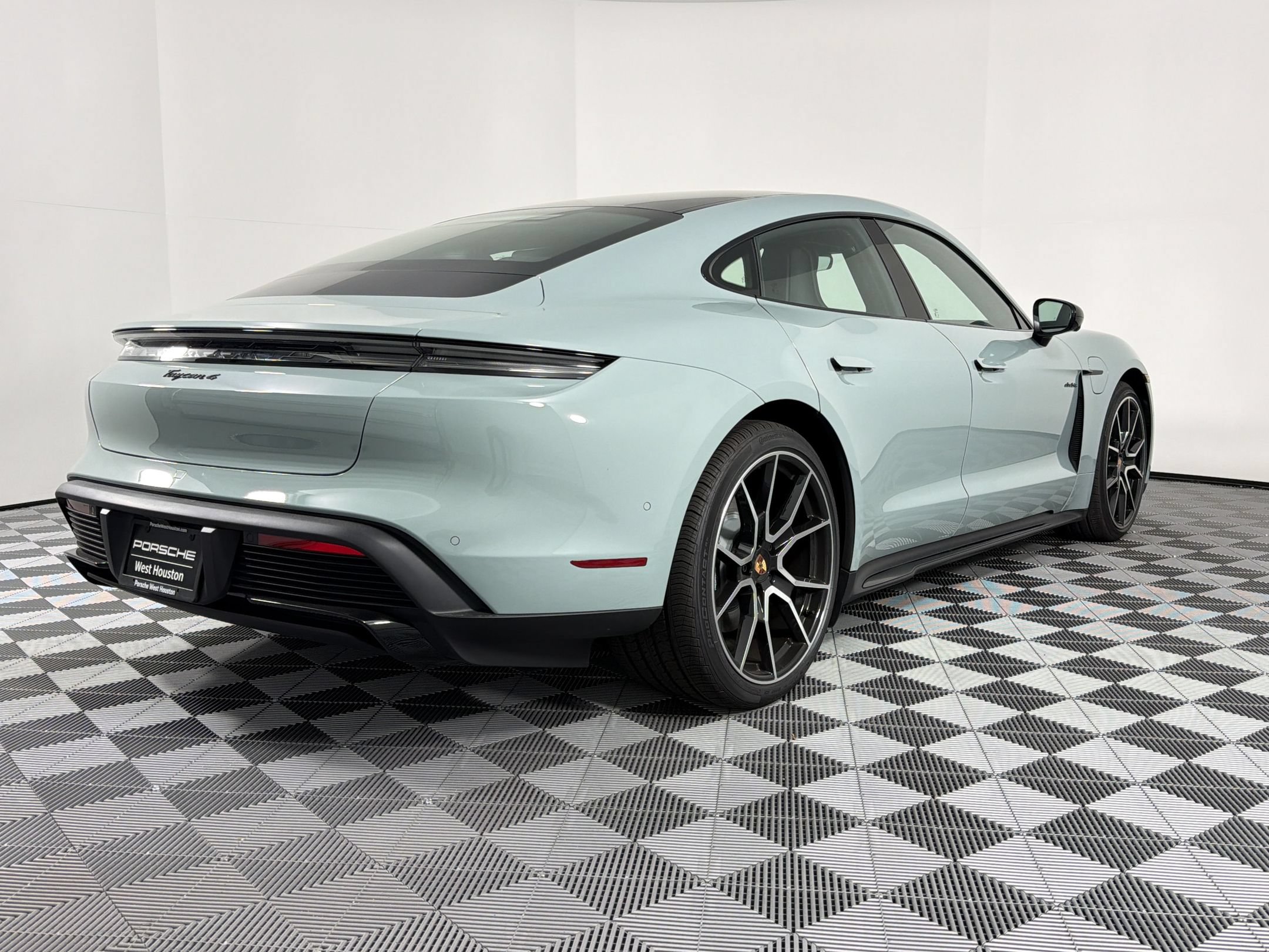 New 2026 Porsche Taycan AWD/4WD image 9