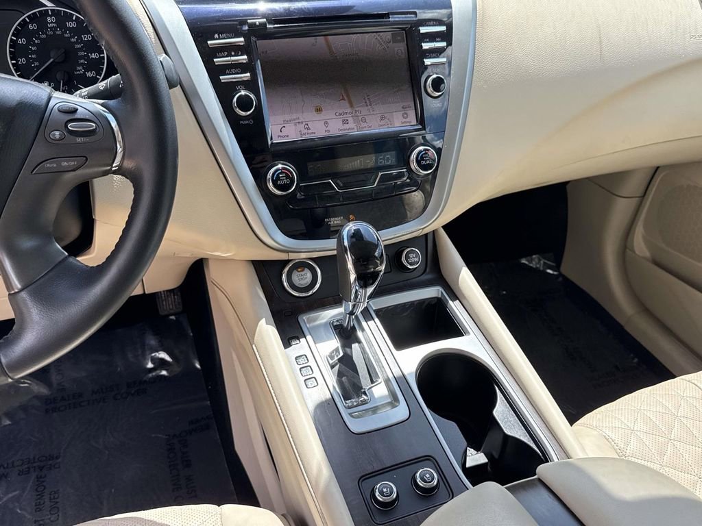 Used 2019 Nissan Murano Platinum w/ Cargo Package image 9