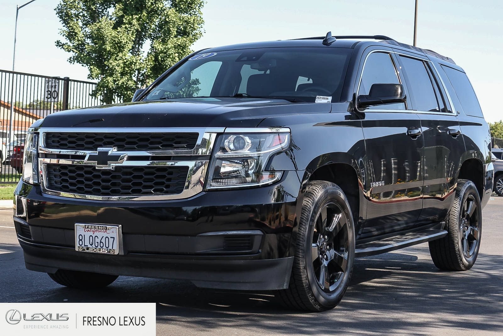 Used 2019 Chevrolet Tahoe LT w/ LT Midnight Edition RWD image 3