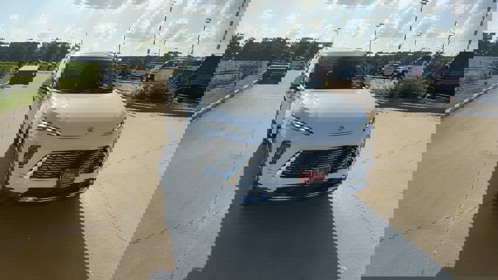 New 2025 Buick Envision Preferred image 3