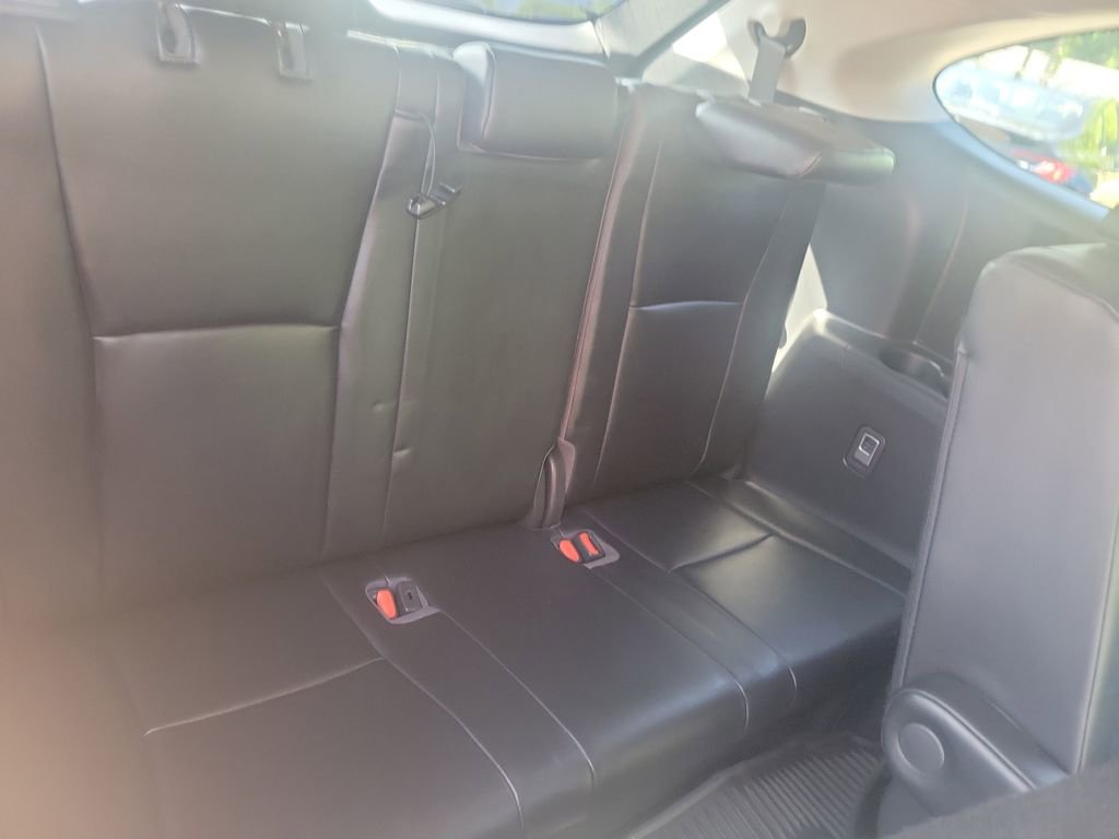 Used 2022 Toyota Highlander XLE image 30