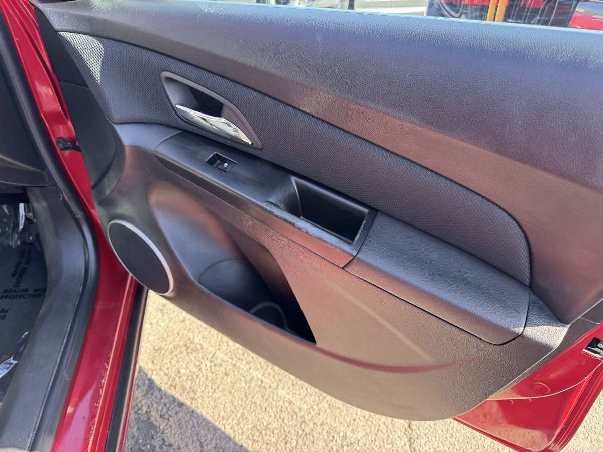 Used 2012 Chevrolet Cruze Eco image 14