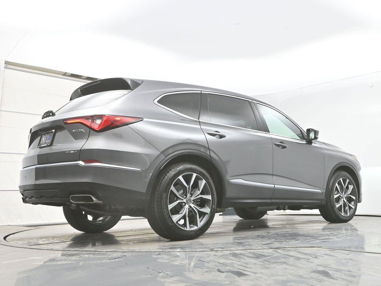 Used 2024 Acura MDX SH-AWD w/ Technology Package image 37