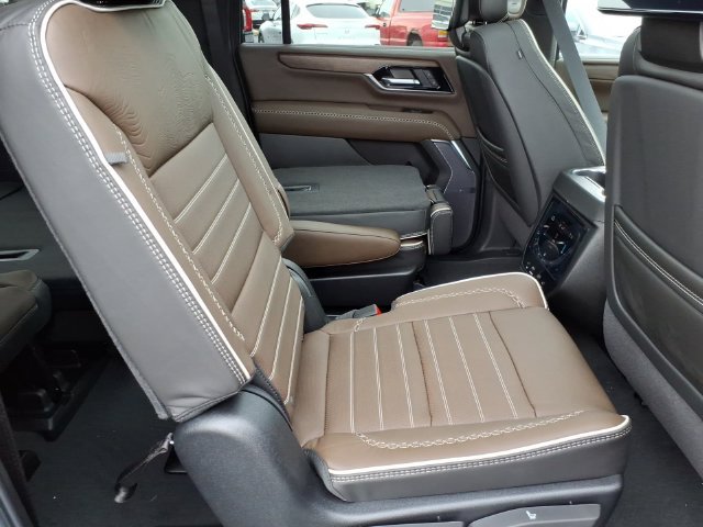 New 2027 GMC Yukon XL Denali Ultimate AWD/4WD image 24