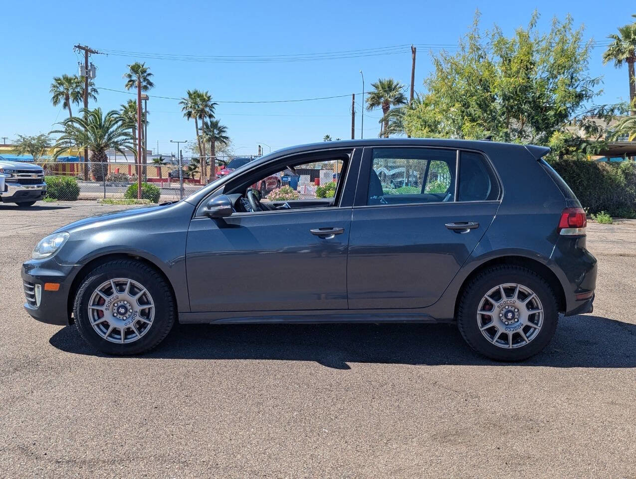 Used 2012 Volkswagen GTI 4-Door image 6
