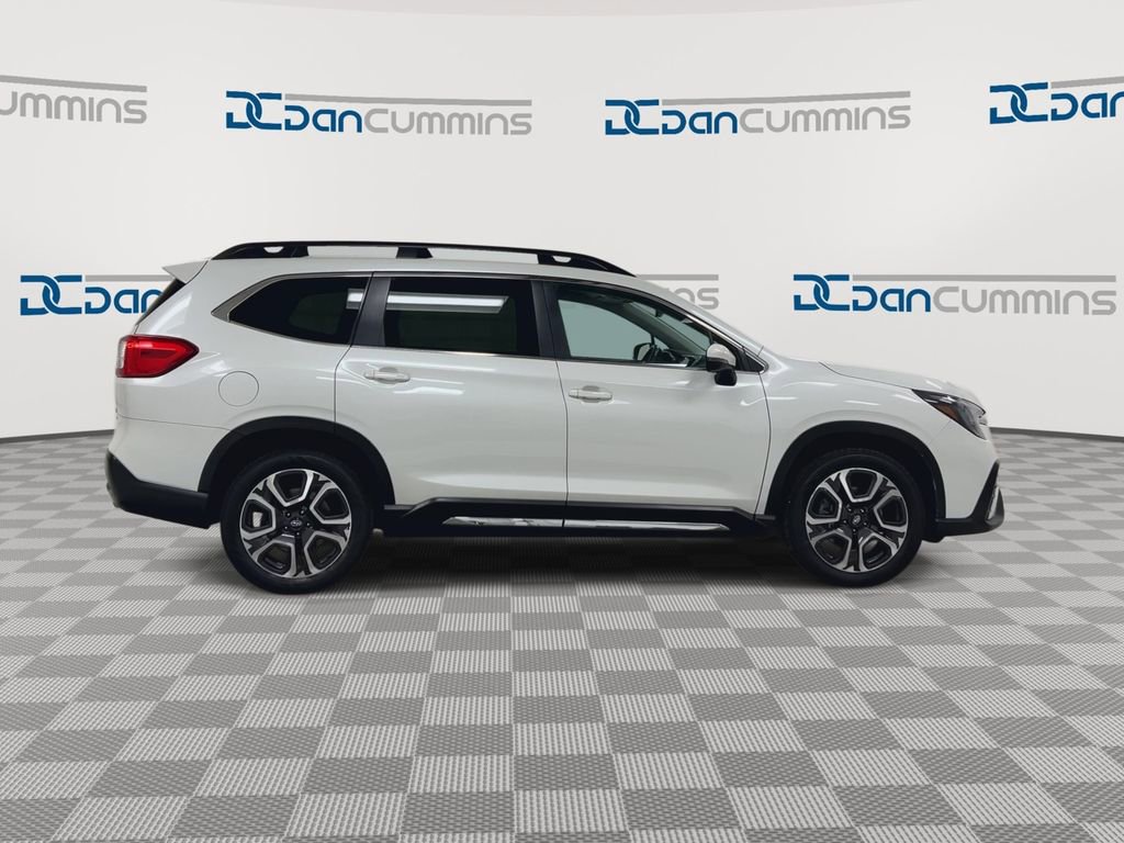 Used 2023 Subaru Ascent Limited image 9