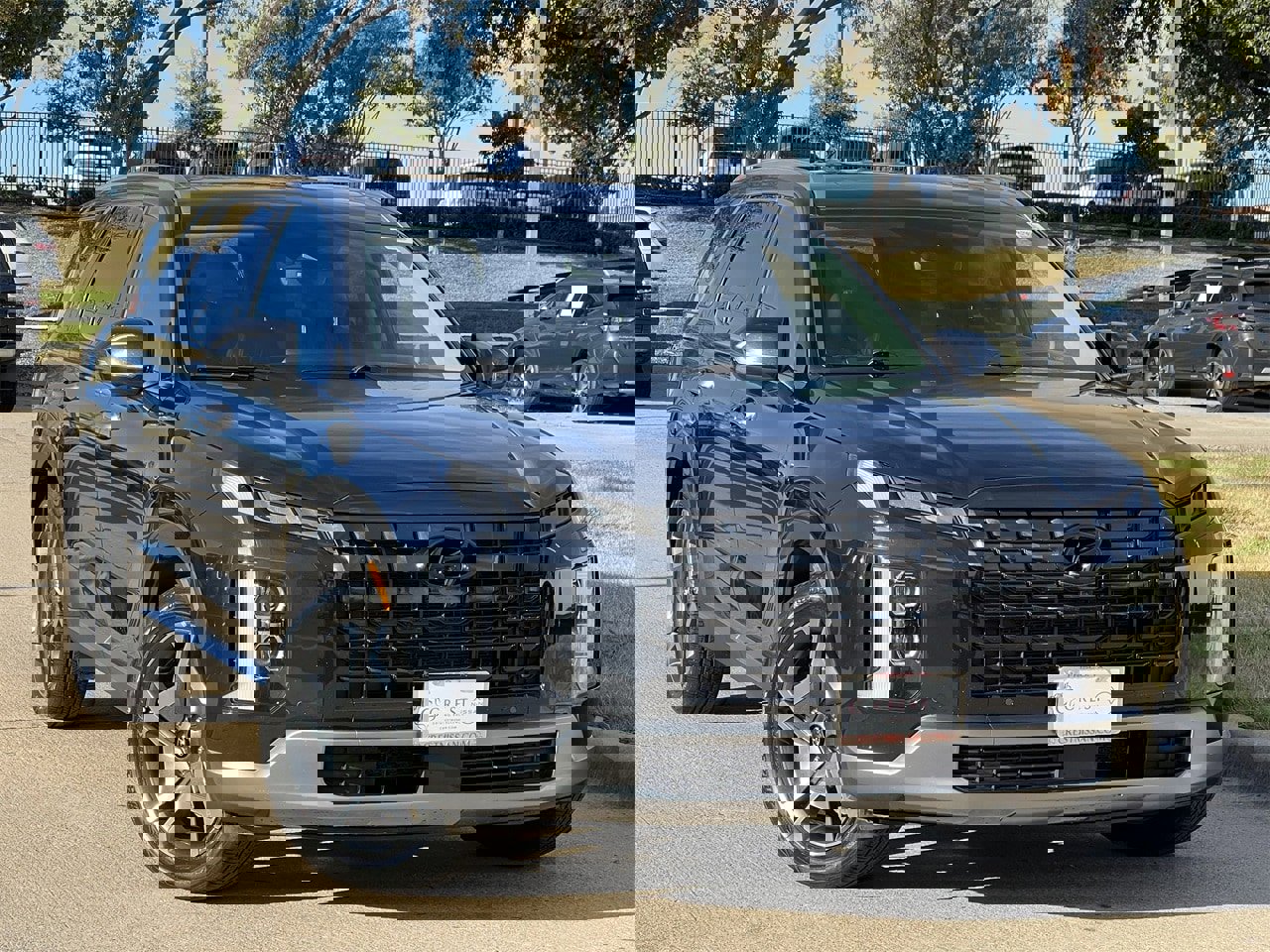 Used 2024 Hyundai Palisade Limited image 2