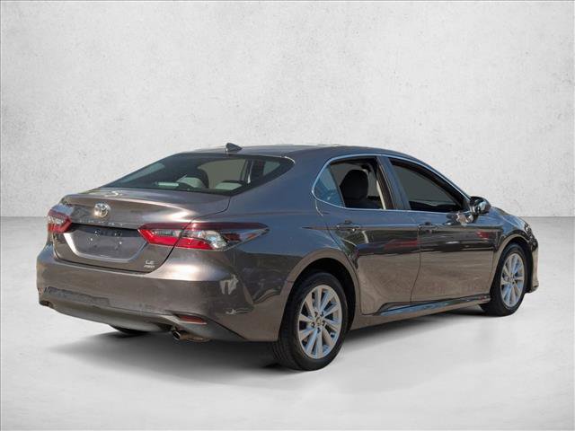 Used 2022 Toyota Camry LE AWD/4WD image 5