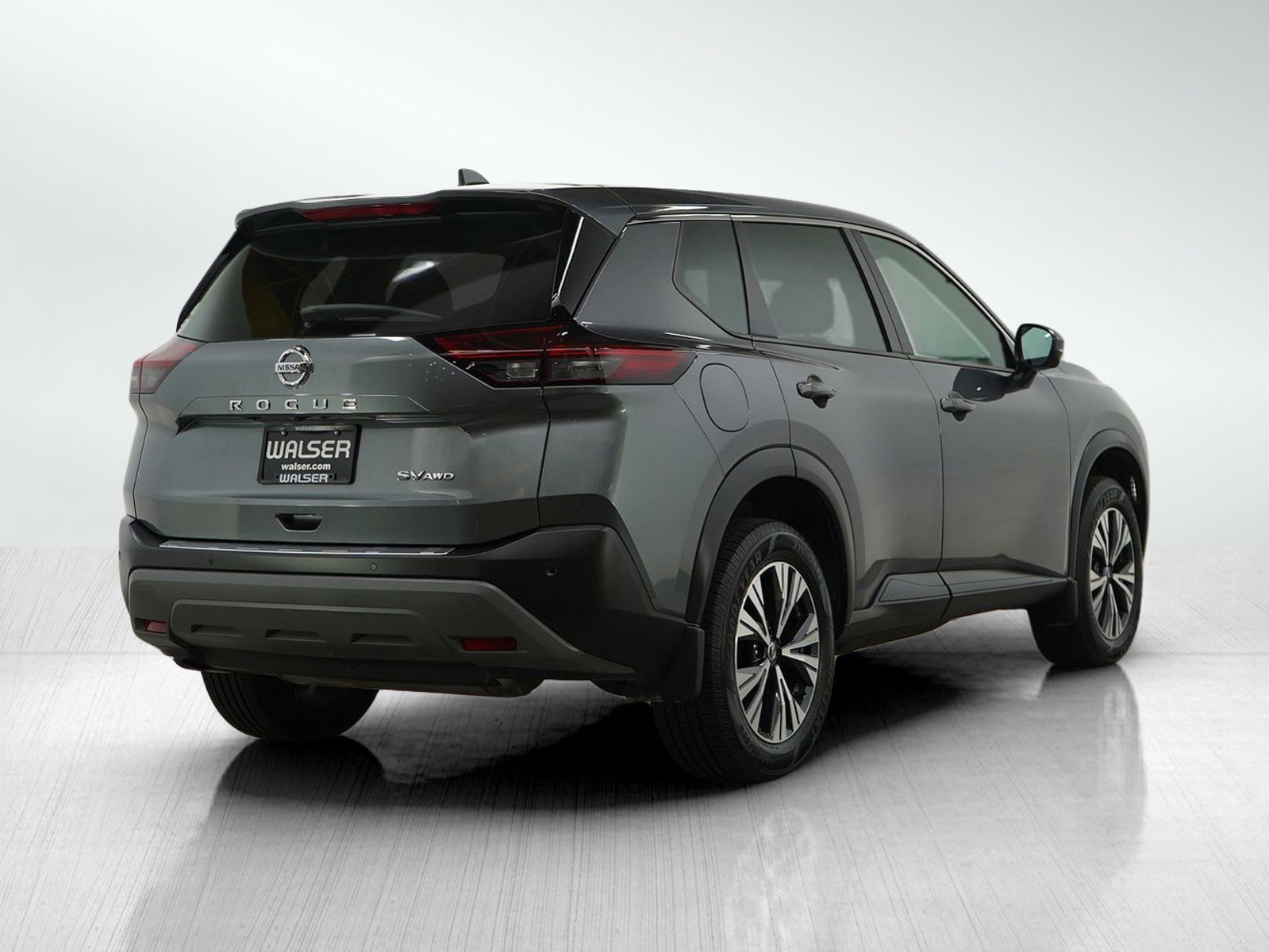 Used 2021 Nissan Rogue SV image 5