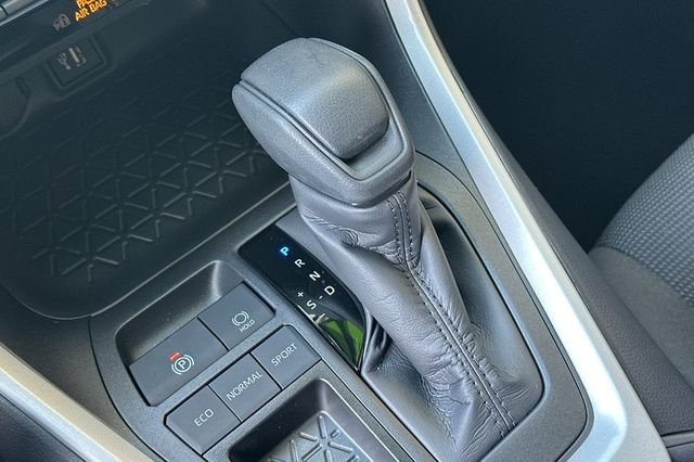 Certified 2025 Toyota RAV4 LE FWD image 24