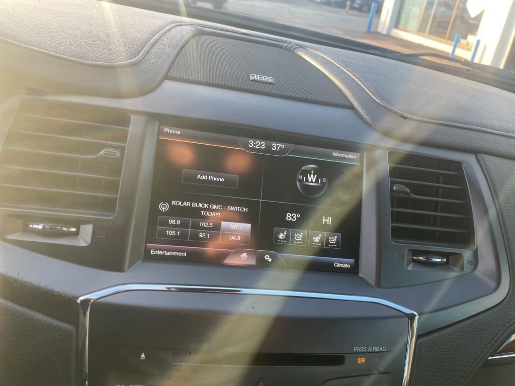 Used 2014 Lincoln MKS image 19