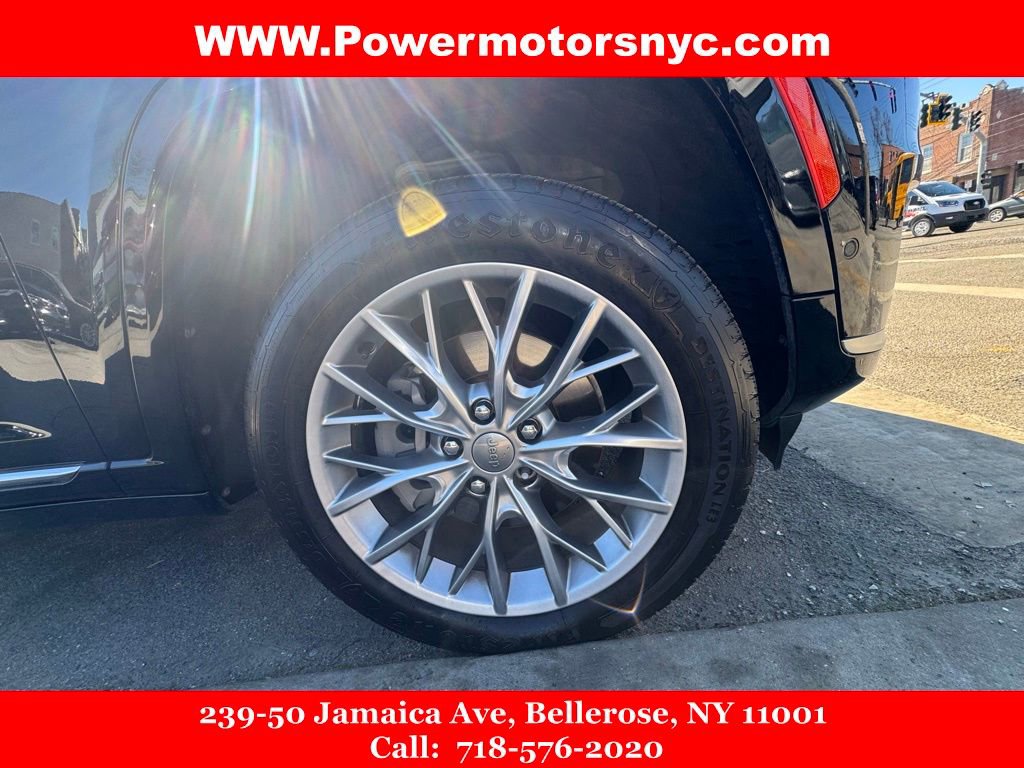 Used 2022 Jeep Grand Cherokee L Summit w/ Advanced Protech Group IV RWD image 17