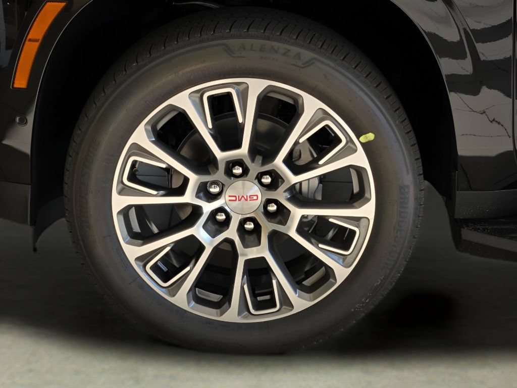 New 2026 GMC Yukon Denali w/ Advanced Technology Package AWD/4WD image 7
