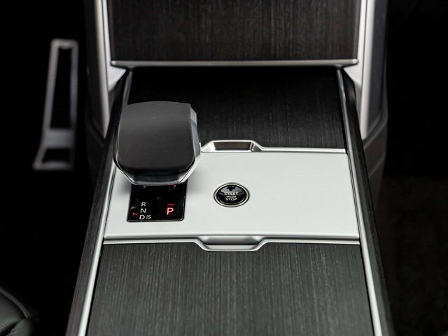 New 2026 Land Rover Range Rover SE image 20