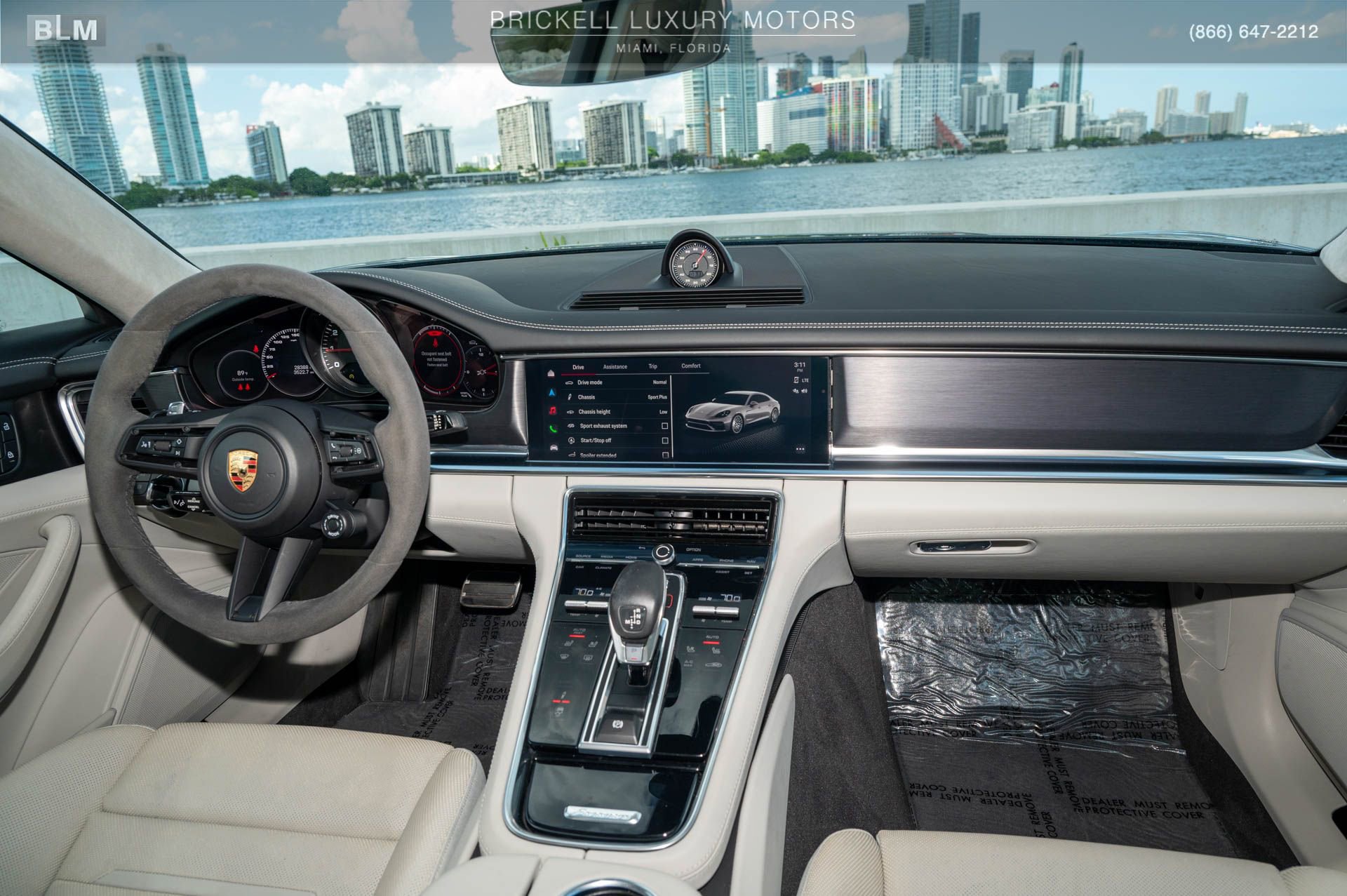 Used 2022 Porsche Panamera GTS image 8