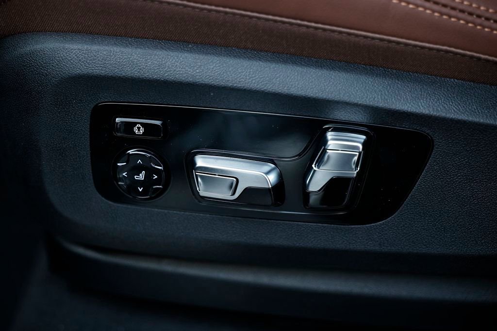 New 2026 BMW X5 xDrive40i w/ M Sport Package image 23