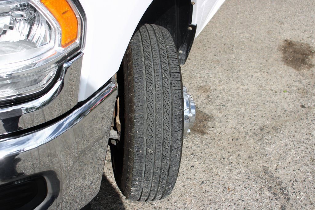 Used 2021 RAM 3500 Tradesman w/ Chrome Appearance Group image 41