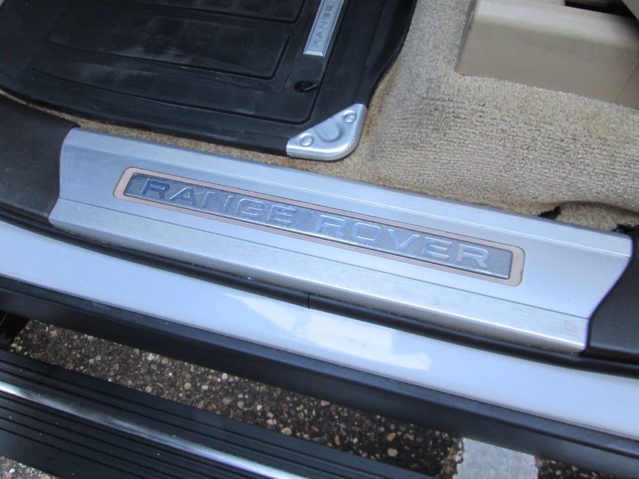 Used 2016 Land Rover Range Rover Long Wheelbase Supercharged image 19