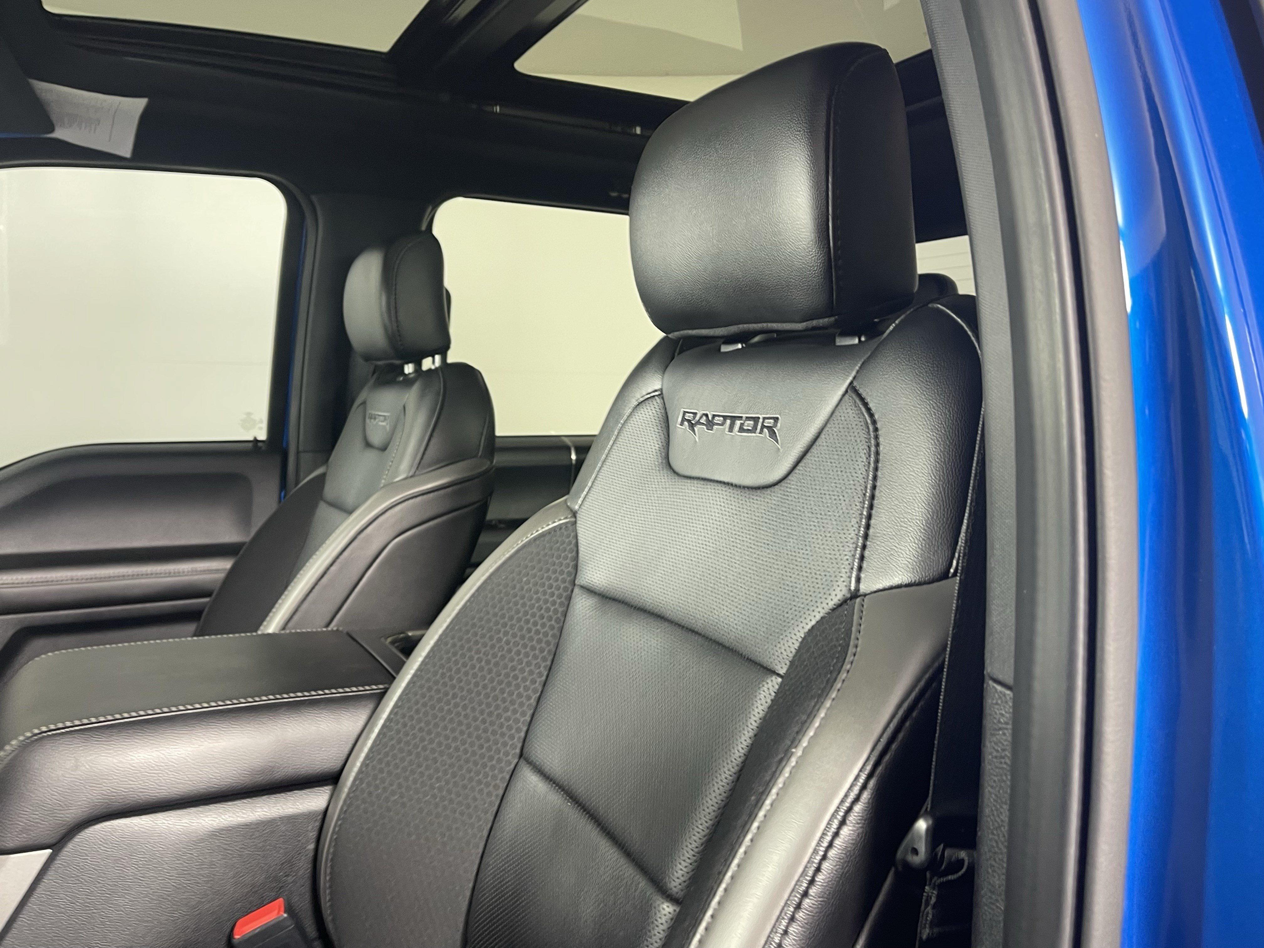 Used 2020 Ford F150 Raptor w/ Equipment Group 802A Luxury AWD/4WD image 19