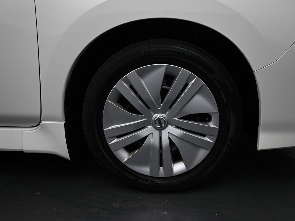 Used 2022 Nissan Leaf S image 10