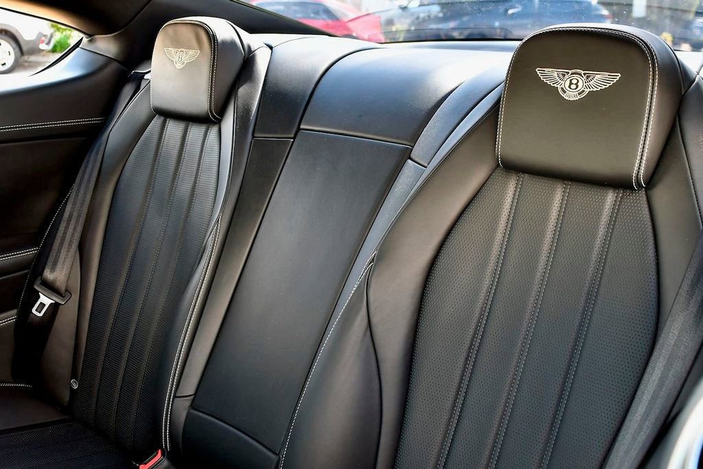 Used 2015 Bentley Continental GT image 29